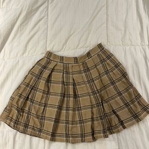 NWOT Brown neutral plaid pleated mini skirt